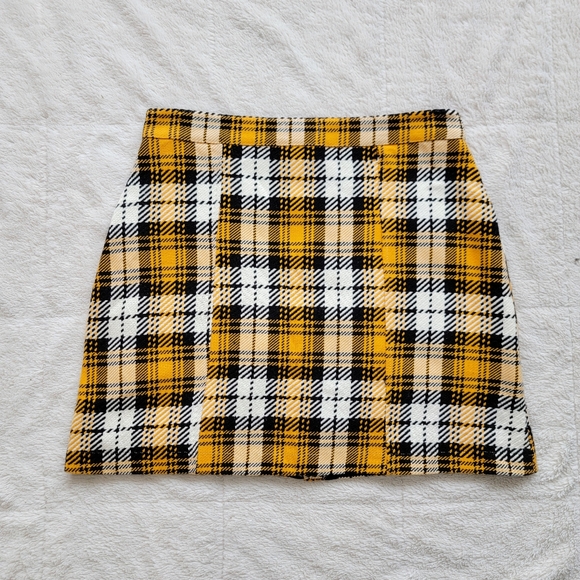 Anthro Maeve Yellow and Black Plaid Mini Skirt - Picture 4 of 5